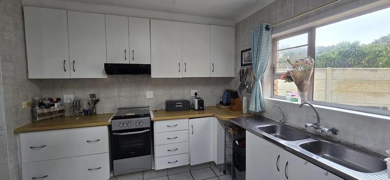 4 Bedroom Property for Sale in Klein Brak Western Cape